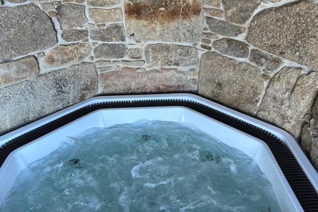 Affittacamere Casa De Afora Casa Con Piscina Y Jacuzzi Privados San Giacomo di Compostella Esterno foto